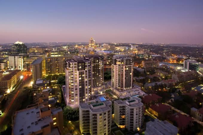 Sandton Skye Apartments Johannesburg Exterior photo