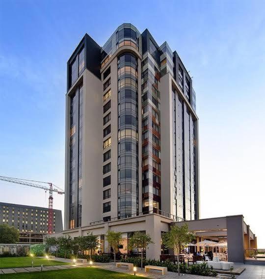 Sandton Skye Apartments Johannesburg Exterior photo